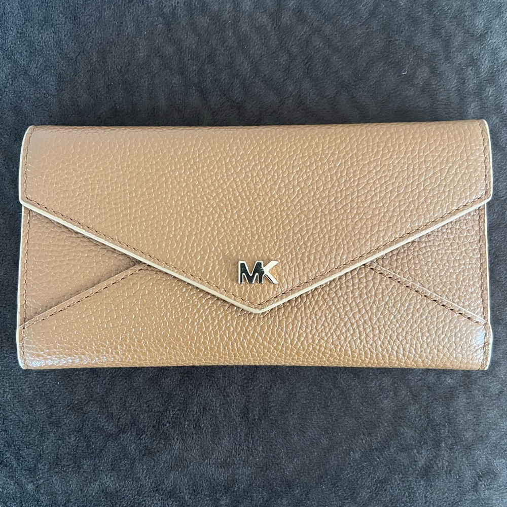 Michael Kors Leather Envelope Wallet